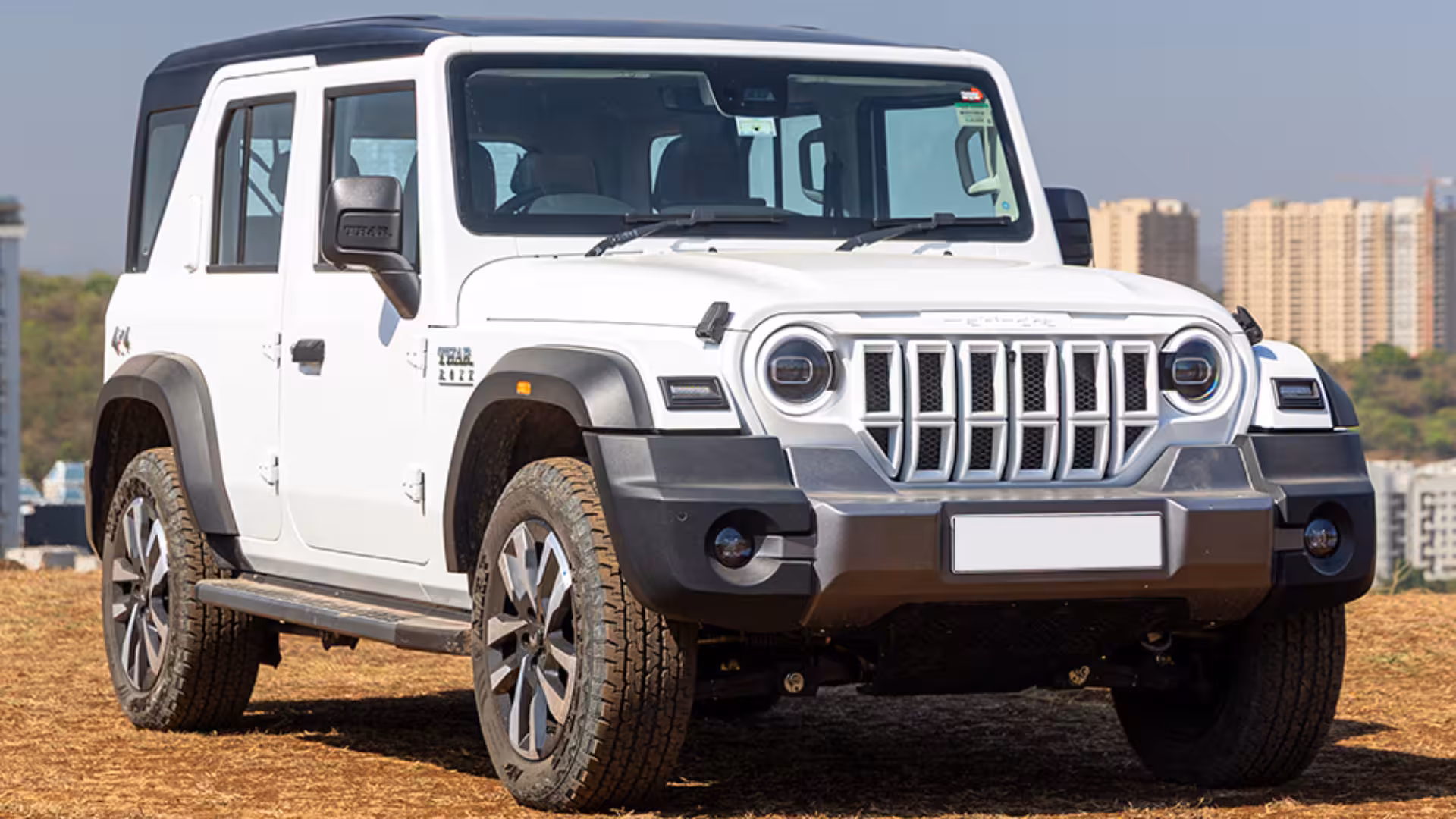Mahindra Thar ROXX Front Left Side Image