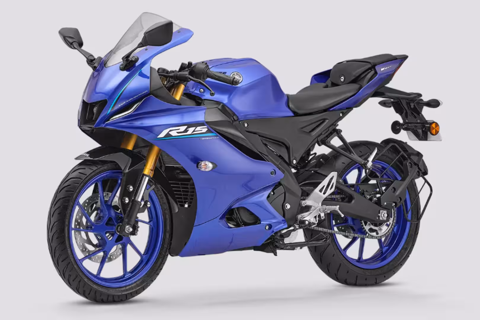 Yamaha R15 V4 Front Left Side Image