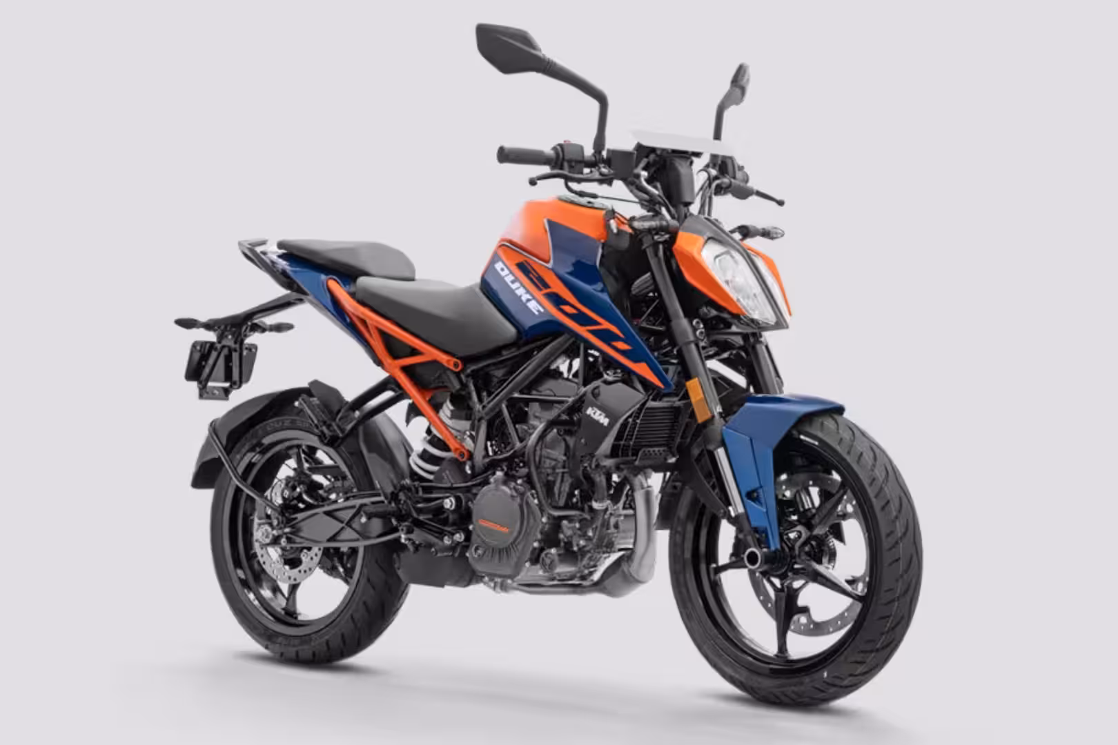 KTM 200 Duke Front Left Side Image