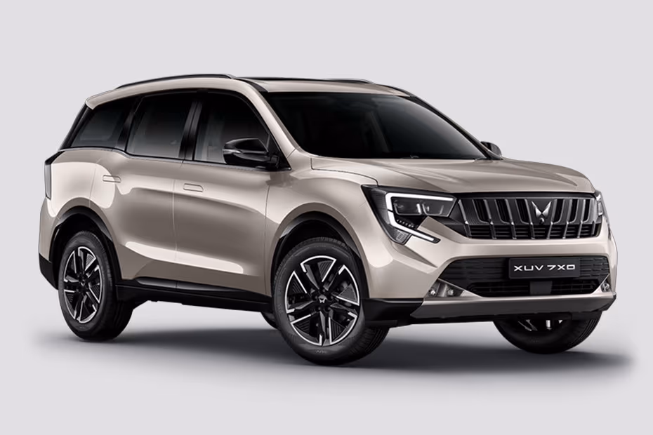 Mahindra XUV 7XO Front Left Side Image