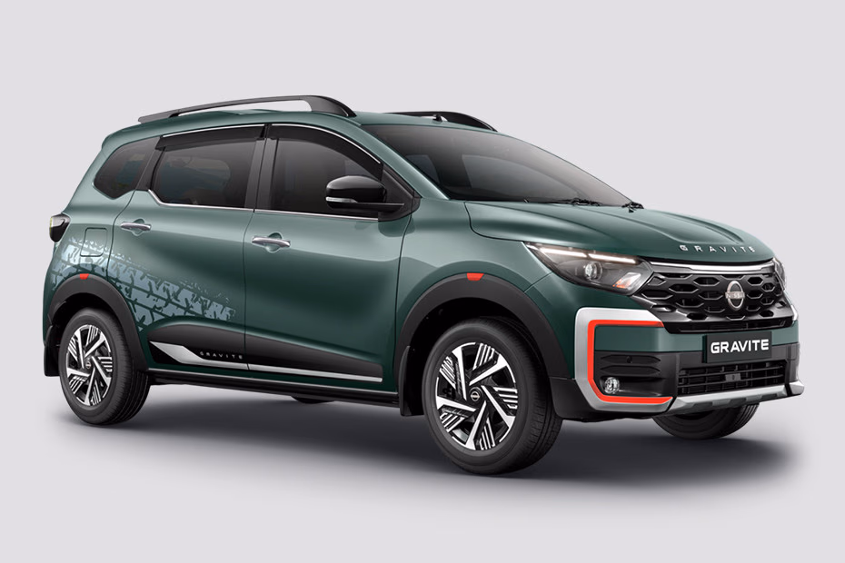 Nissan Gravite Front Left Side Image