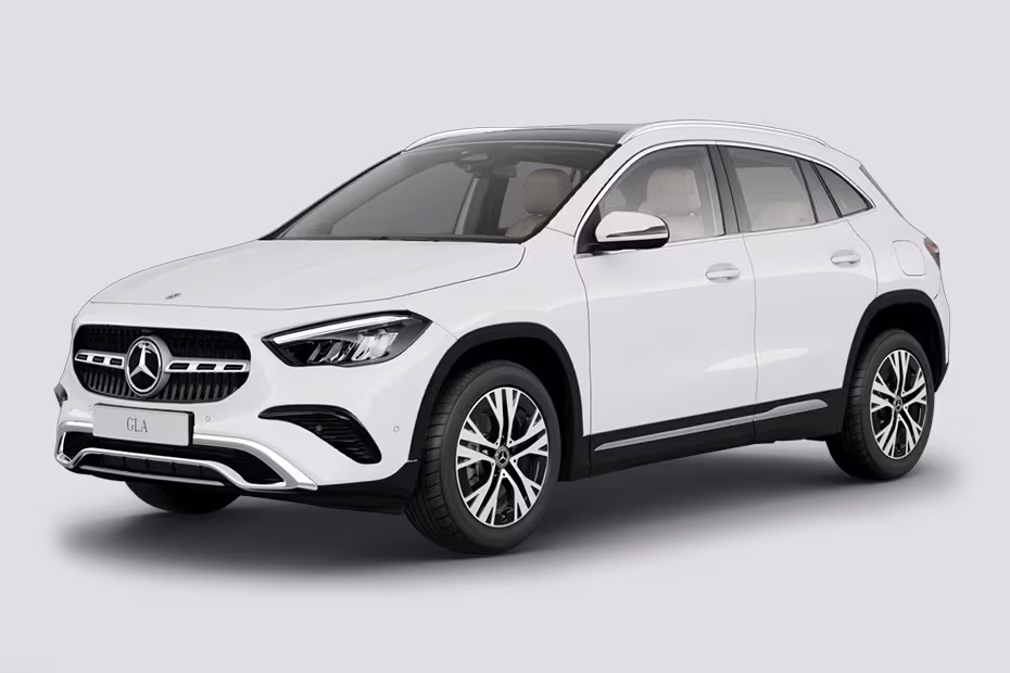 Mercedes Benz GLA Front Left Side Image